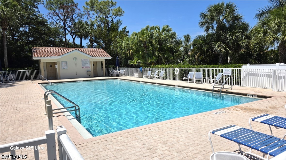 2 bed home in Bonita Springs