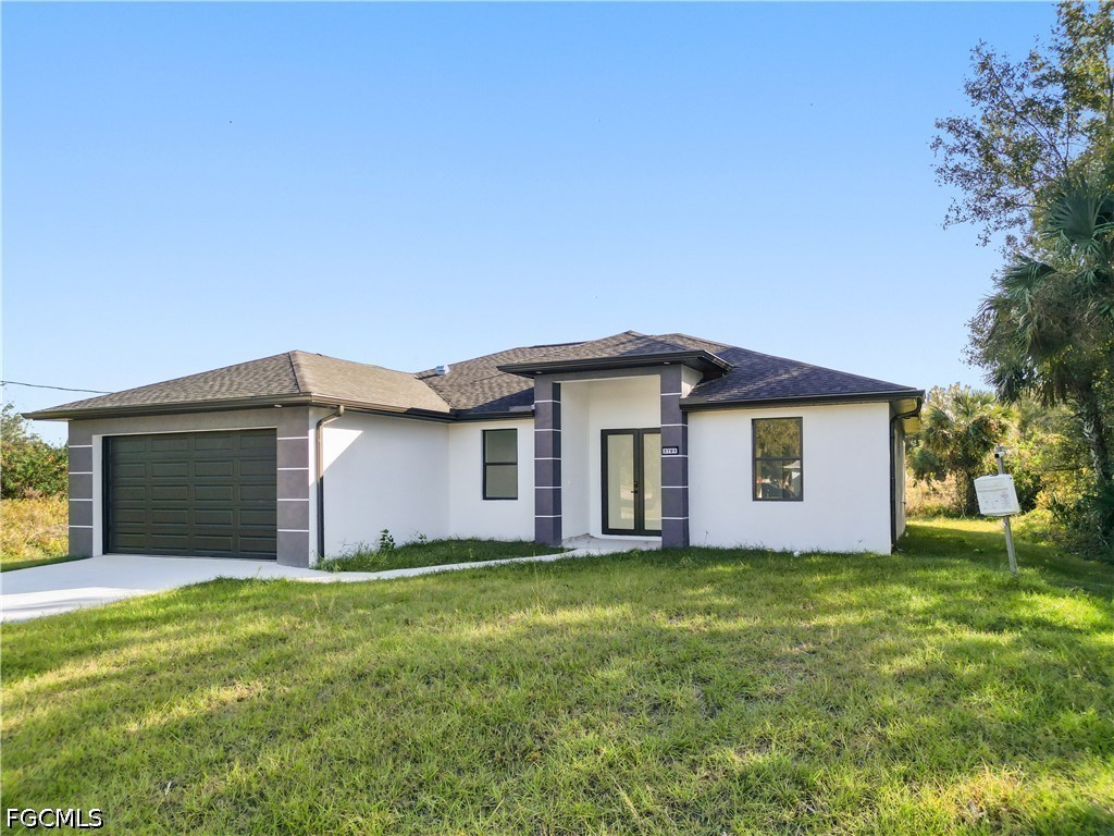 3 bed home in Lehigh Acres
