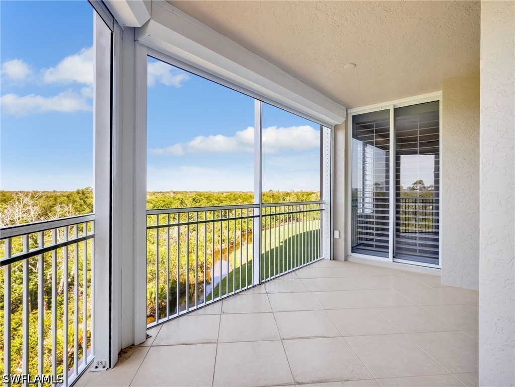 2 bed home in Naples