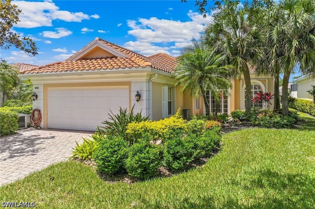 3 bed home in Naples