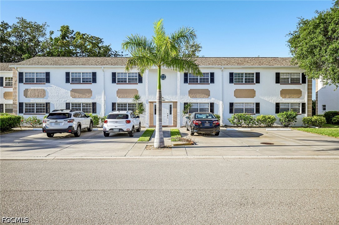 2 bed home in Fort Myers
