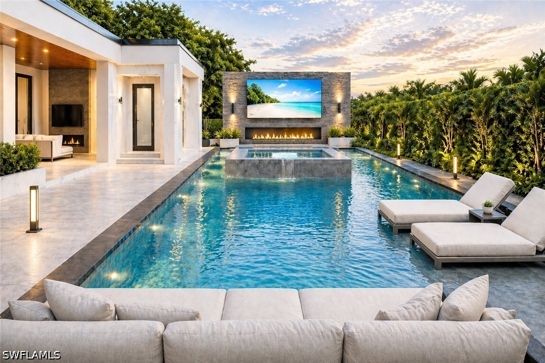 4 bed home in Naples