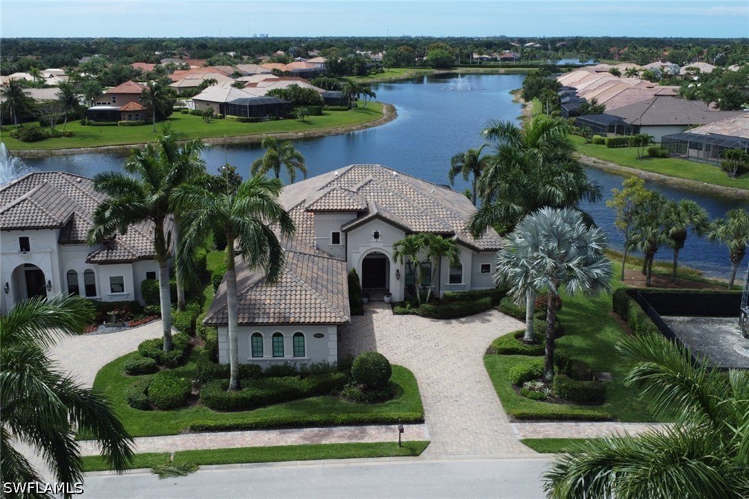 3 bed home in Naples