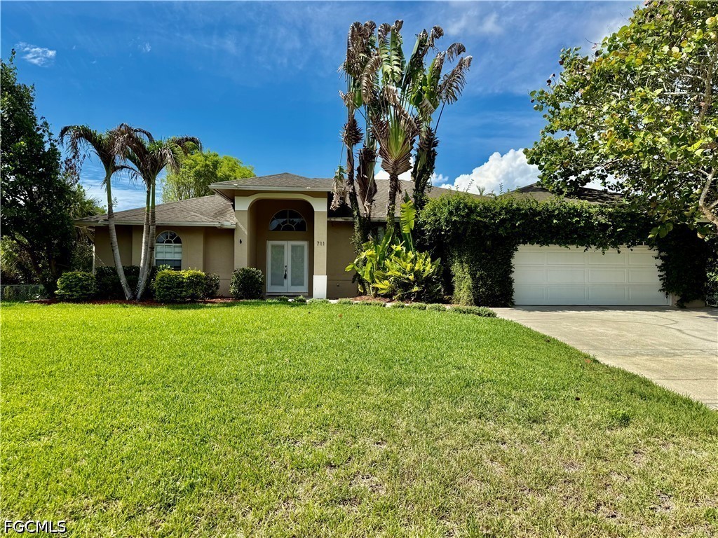 3 bed home in Lehigh Acres