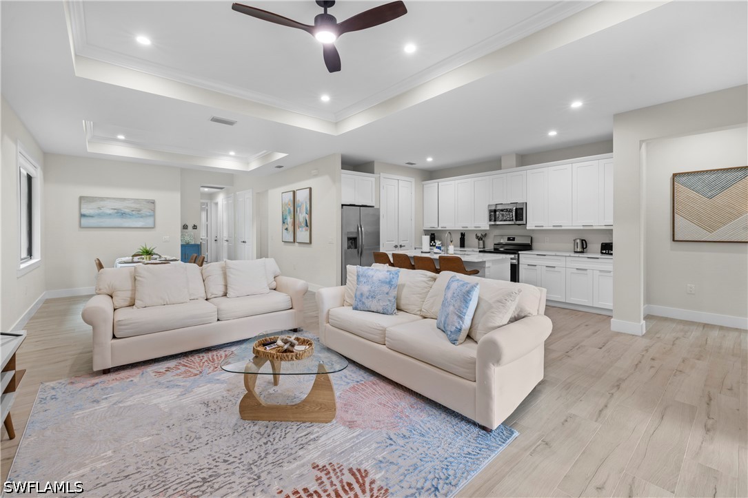 4 bed home in Naples