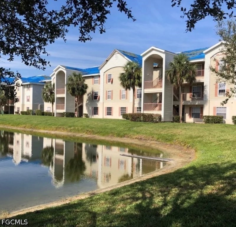2 bed home in Cape Coral