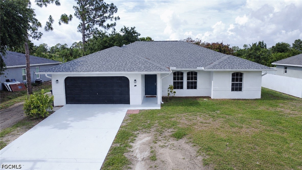 3 bed home in Lehigh Acres