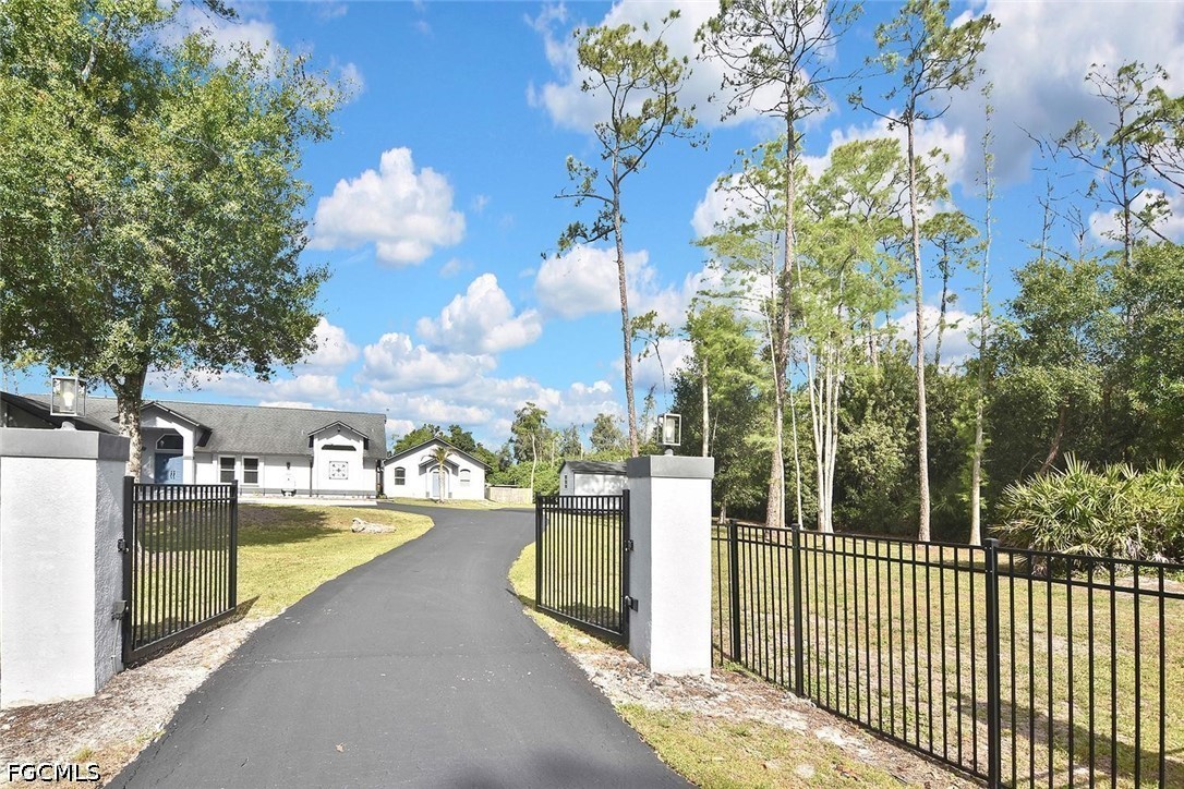5 bed home in Fort Myers