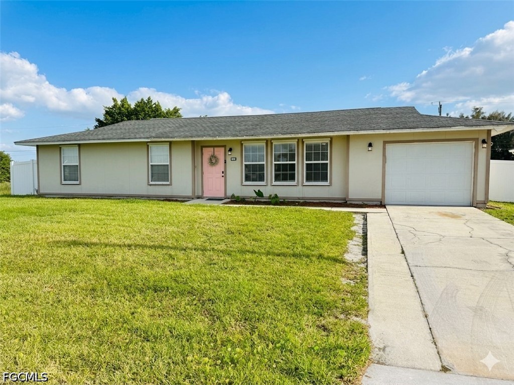 3 bed home in Cape Coral