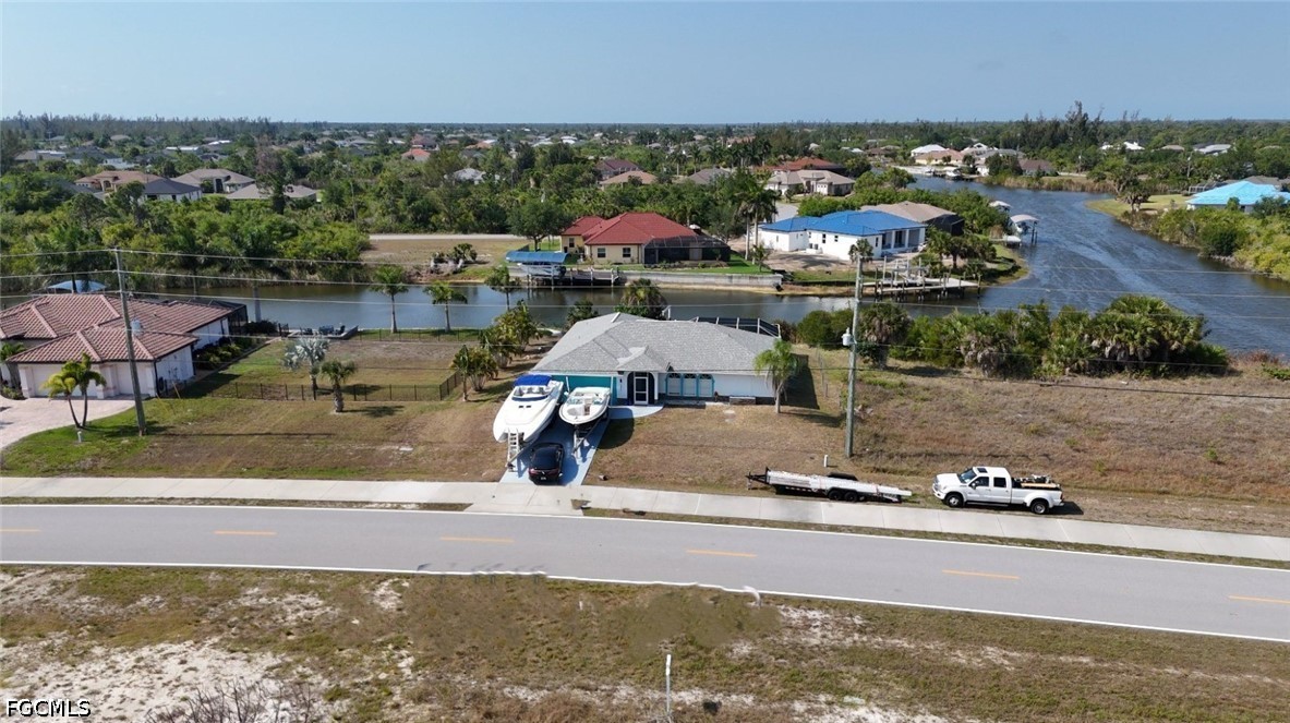 3 bed home in Port Charlotte