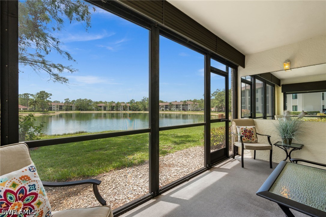 2 bed home in Naples