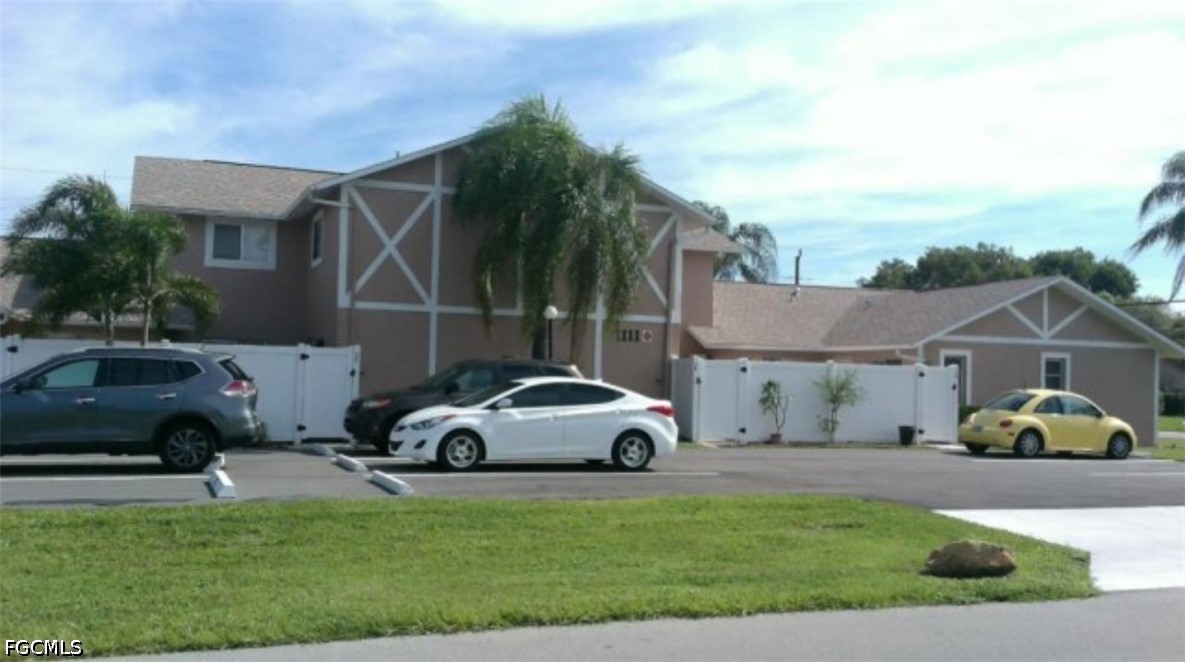 2 bed home in Cape Coral
