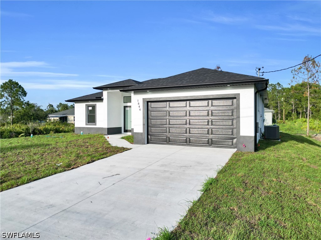 3 bed home in Lehigh Acres