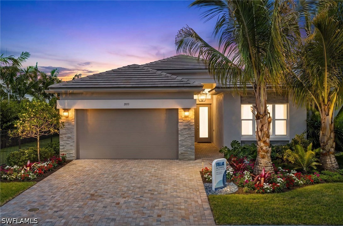 2 bed home in Naples
