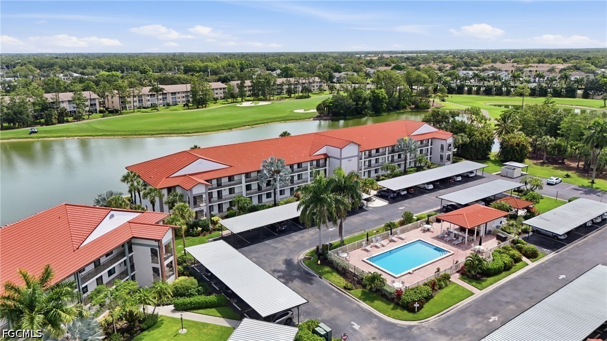 2 bed home in Naples