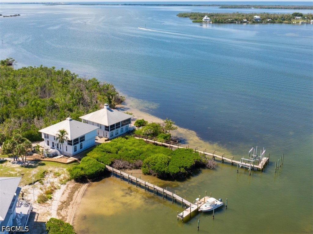 2 bed home in Useppa Island