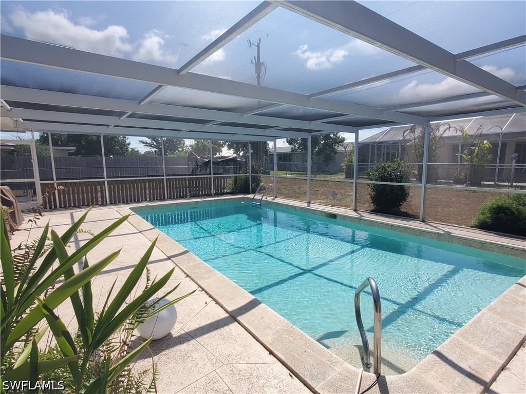 2 bed home in Lehigh Acres