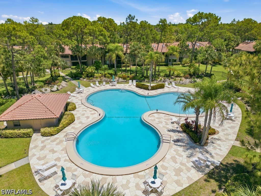 2 bed home in Naples