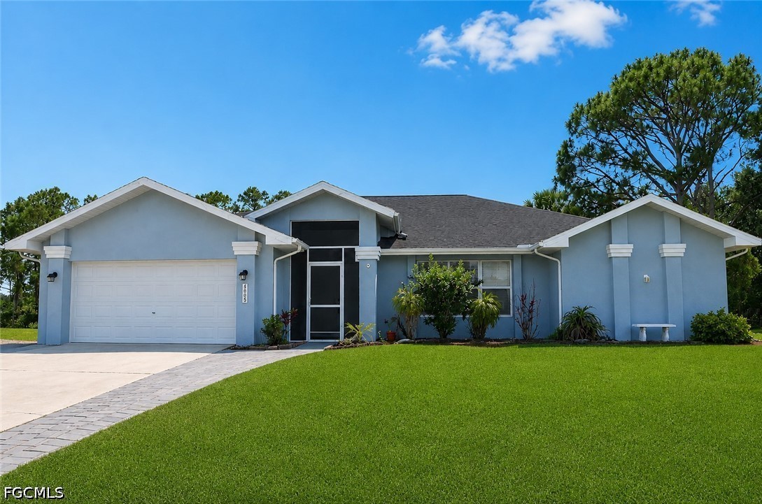 4 bed home in Lehigh Acres