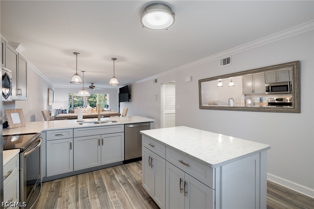 2 bed home in Naples