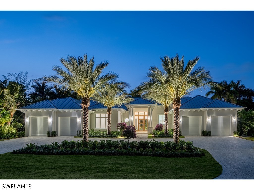 4 bed home in Naples