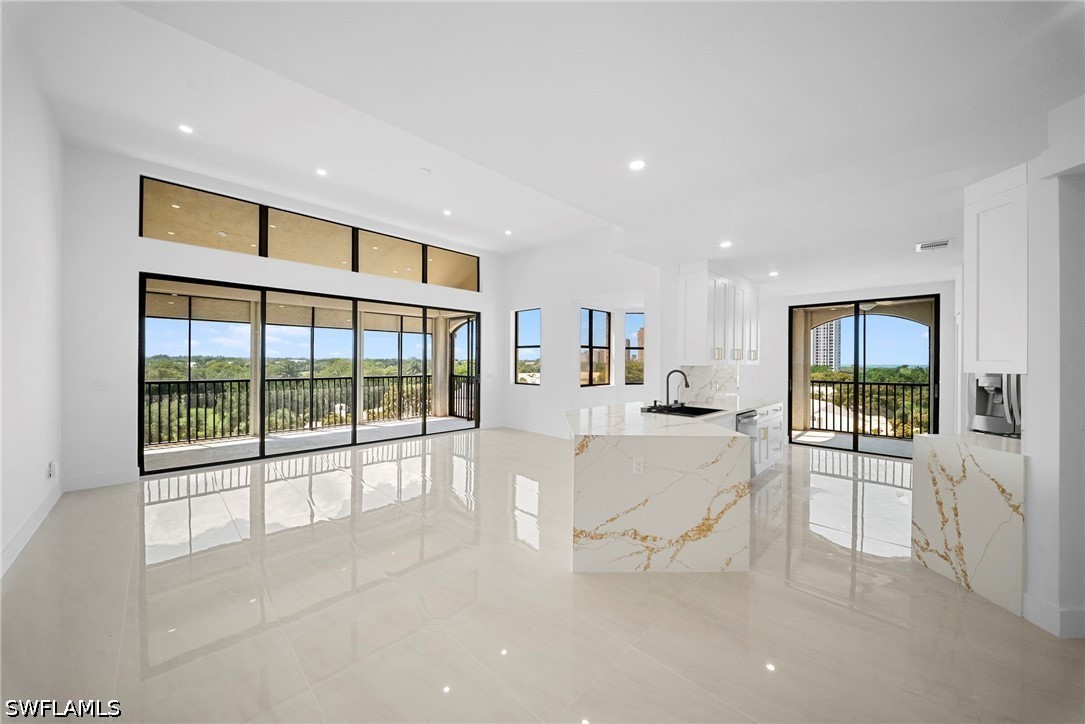 3 bed home in Naples