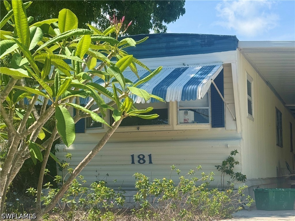 2 bed home in Naples