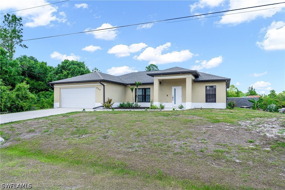 3 bed home in Lehigh Acres
