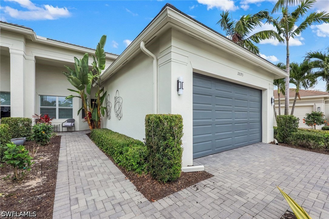 2 bed home in Bonita Springs