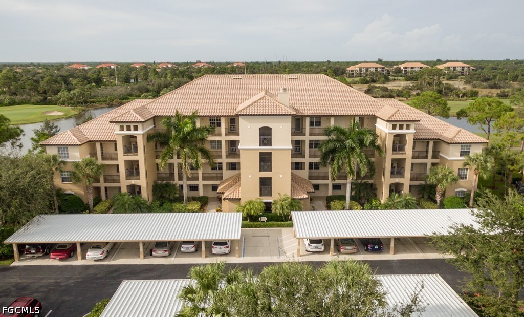 2 bed home in Estero