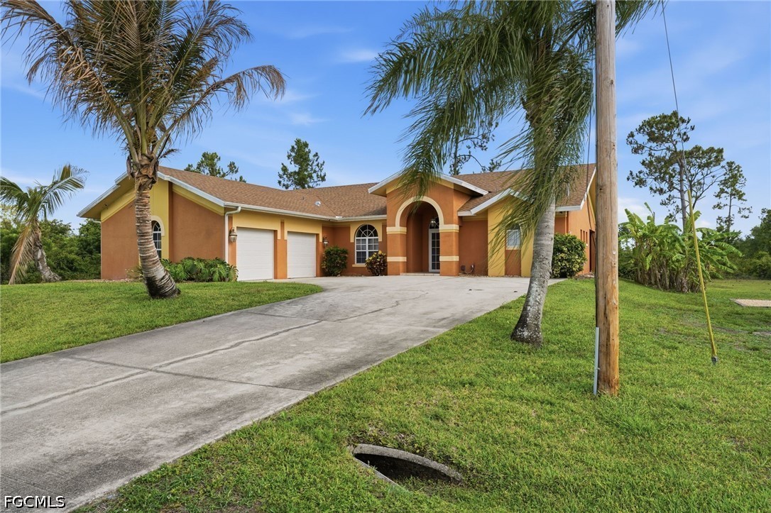 4 bed home in Lehigh Acres