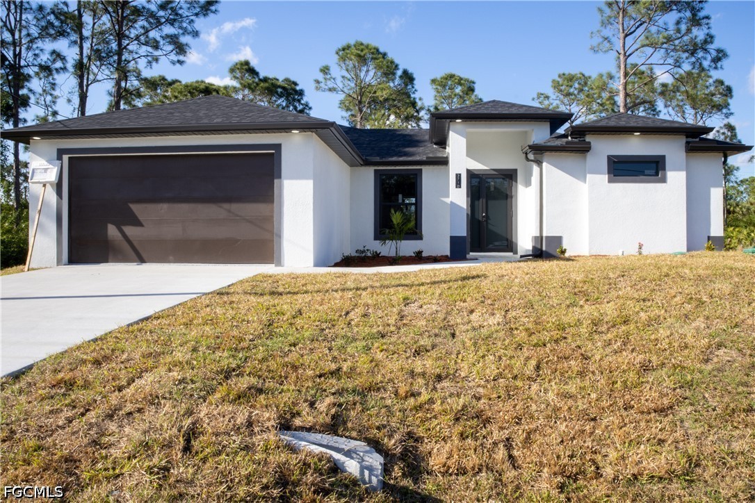 3 bed home in Lehigh Acres