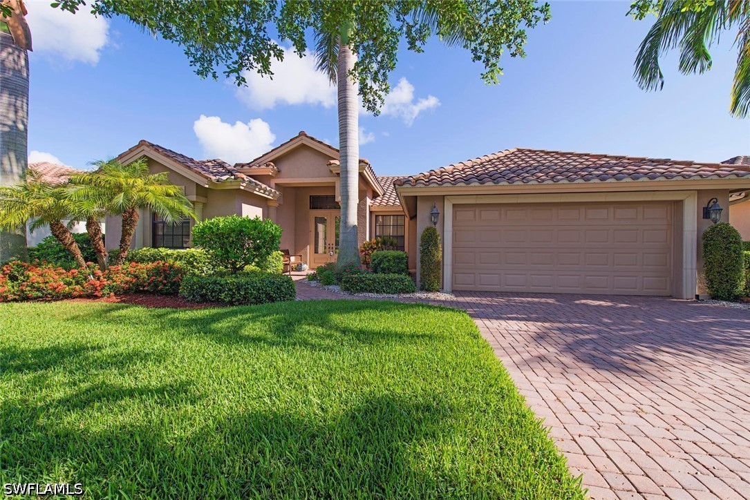 4 bed home in Naples