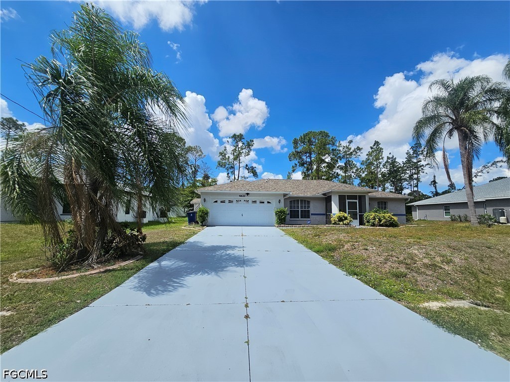 3 bed home in Lehigh Acres
