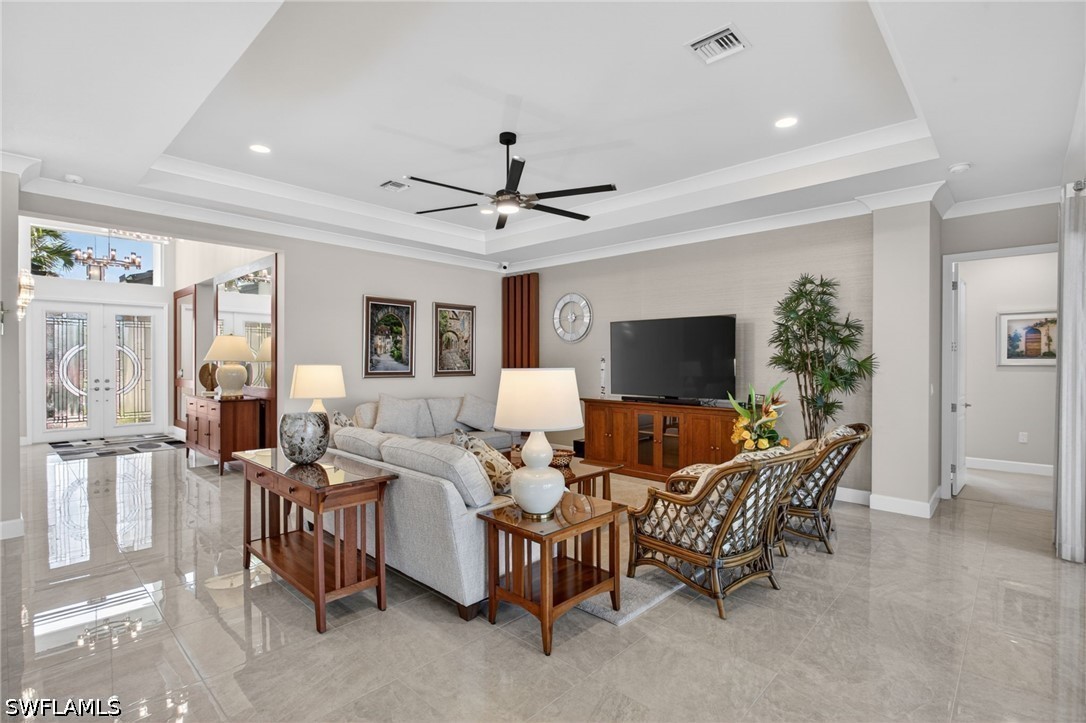 3 bed home in Naples