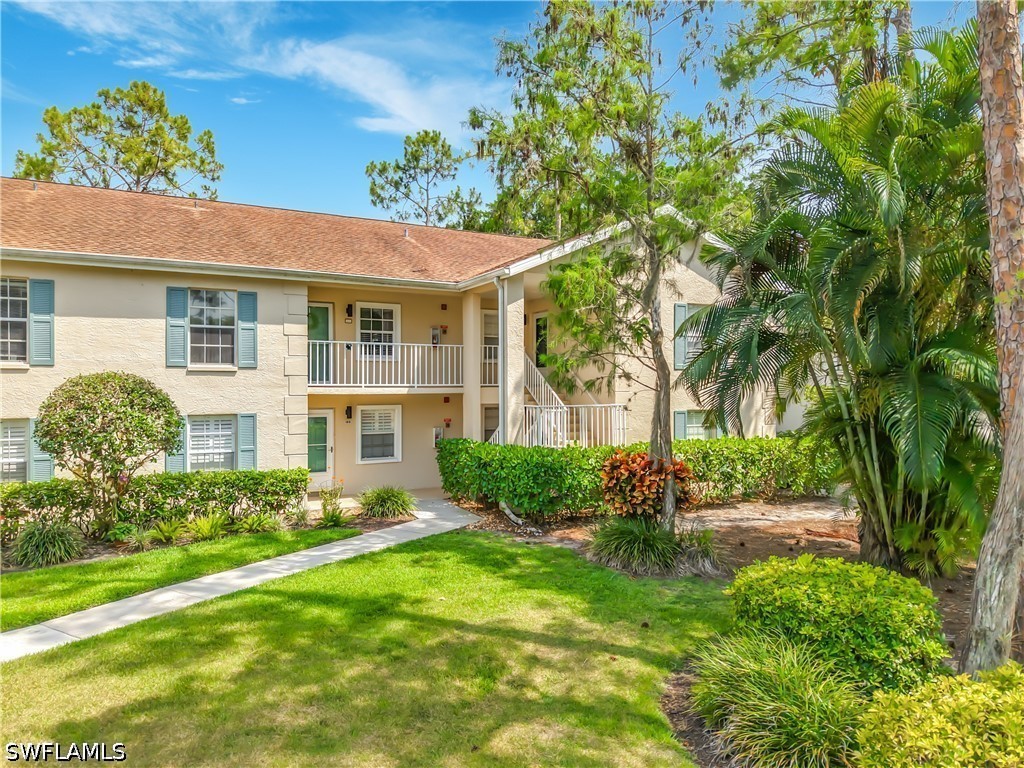 2 bed home in Naples