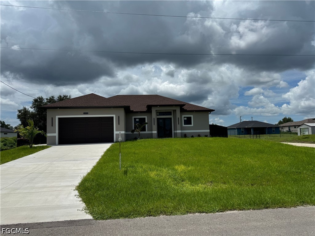 3 bed home in Lehigh Acres