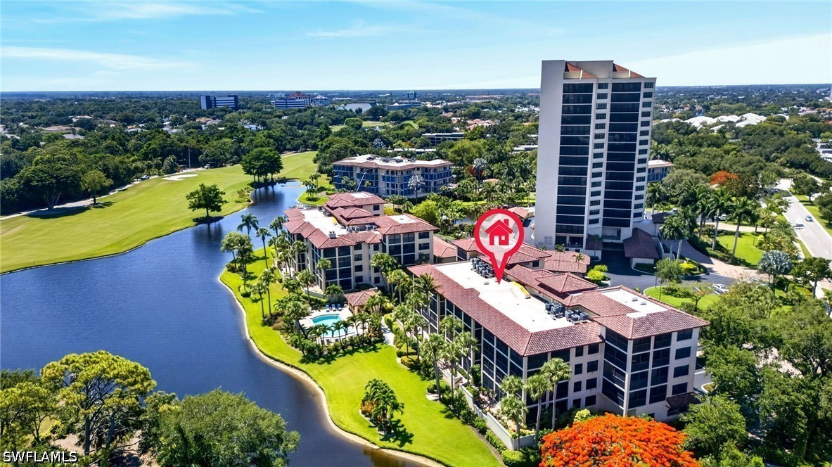 2 bed home in Naples