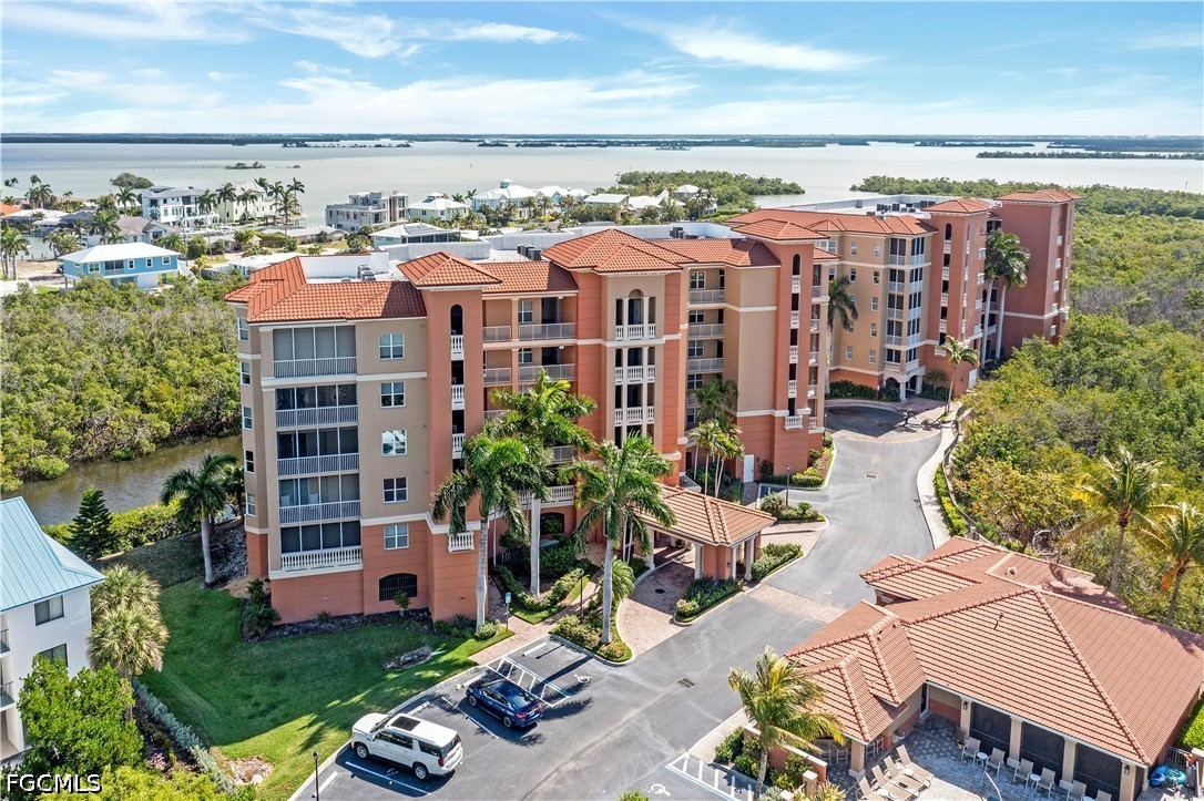 2 bed home in Fort Myers Beach