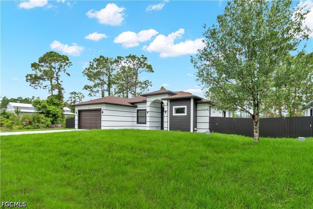 4 bed home in Lehigh Acres