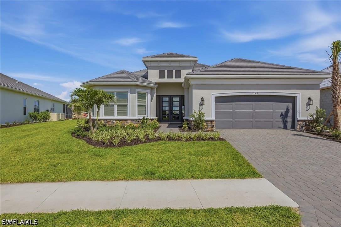 3 bed home in Naples