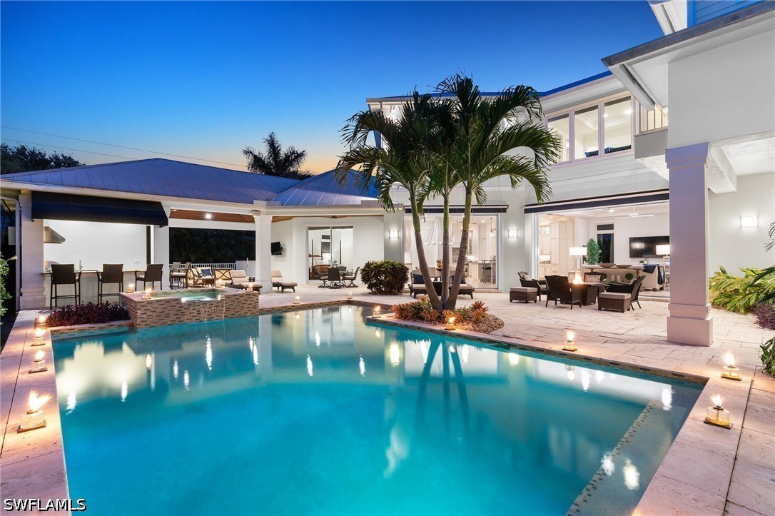 5 bed home in Naples