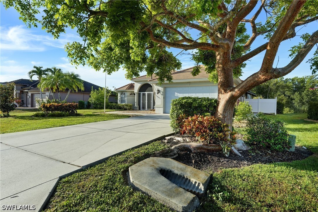 5 bed home in Naples