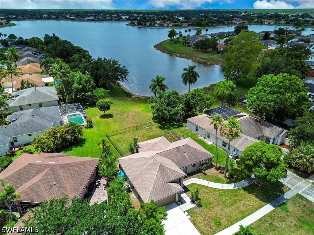 4 bed home in Naples