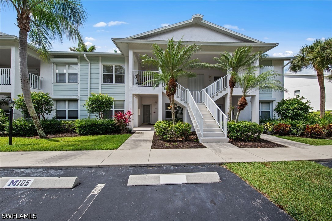 2 bed home in Naples