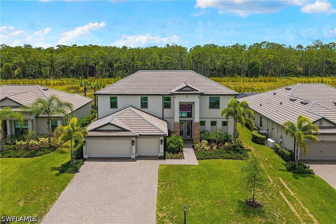 5 bed home in Estero
