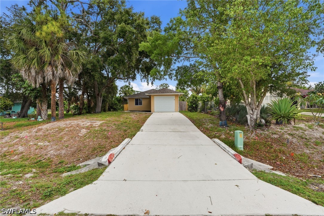 3 bed home in Bonita Springs