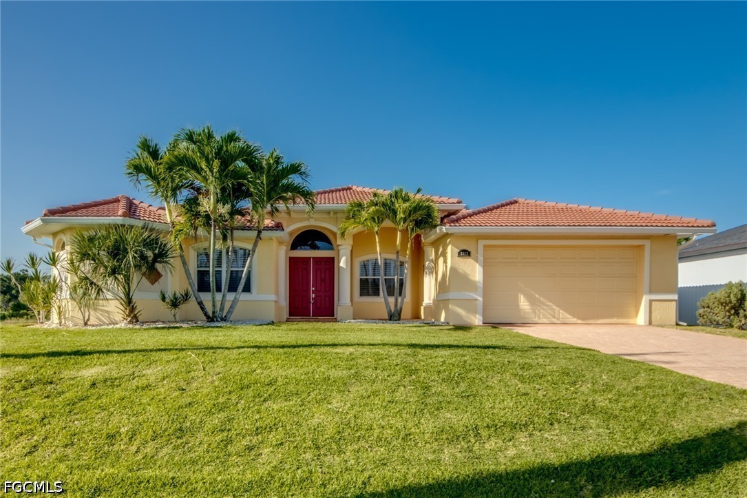 3 bed home in Cape Coral