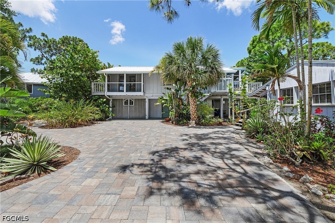 3 bed home in Bokeelia