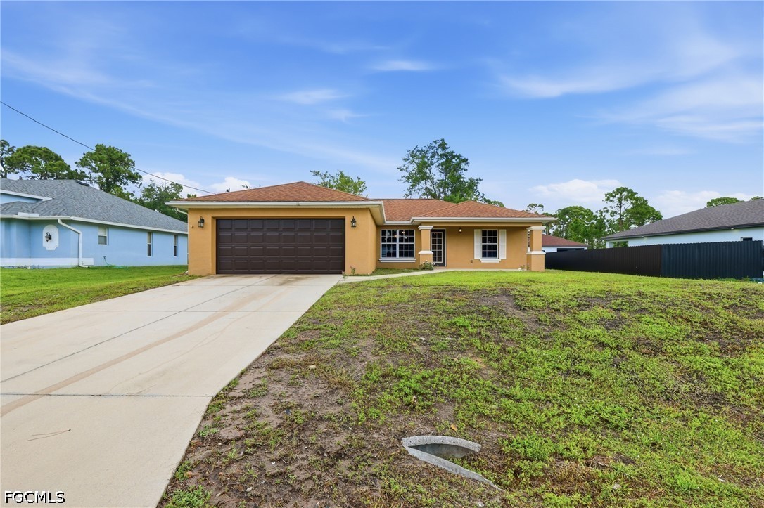 3 bed home in Lehigh Acres